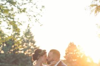 Fifi's Bridal & Custom Tailoring - 31