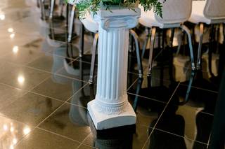 Kiss From a Rose Floral Creations & Event Services - 5