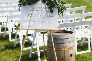 Floral Gallery & Events On Main - 10