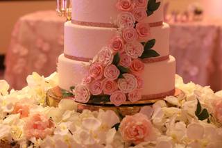 Couture Cakes by Lia, LLC - 51