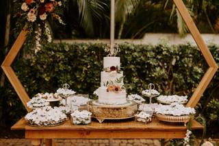 Mi Vintage - Farm Tables & Lounge Rentals - 46