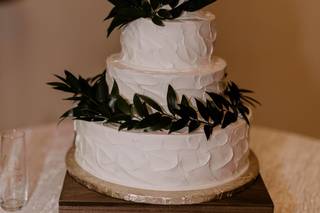 Ludger's Bavarian Cakery - 26