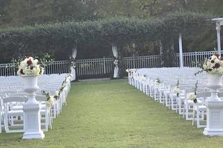 Dream Designs Florist and Wedding Boutique - 88