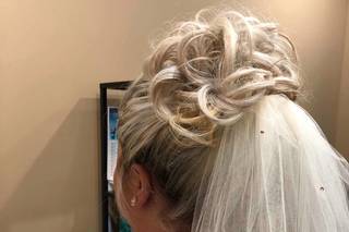 Stephanie Meadows Hair & Airbrush Tanning - 6