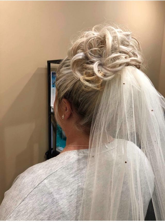 Stephanie Meadows Hair & Airbrush Tanning - 2