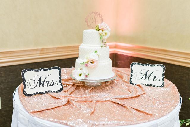 Crowned Cakes by Jess - 4