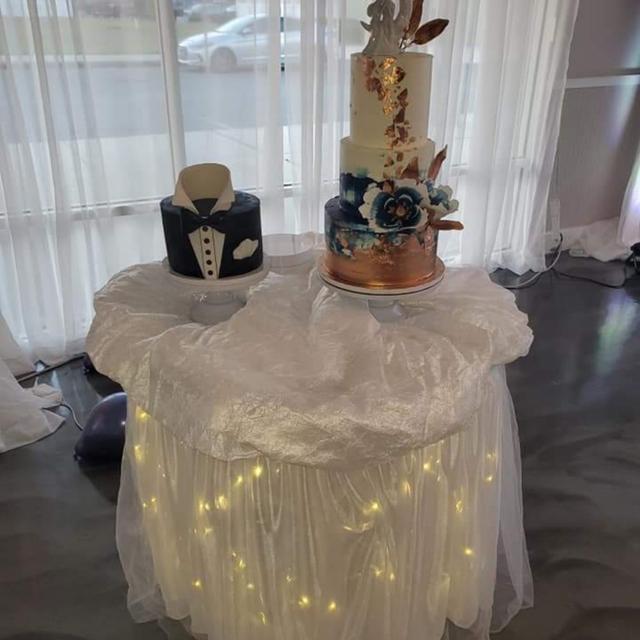 Sugar Glaze Specialty Cakes & Event Design - 4