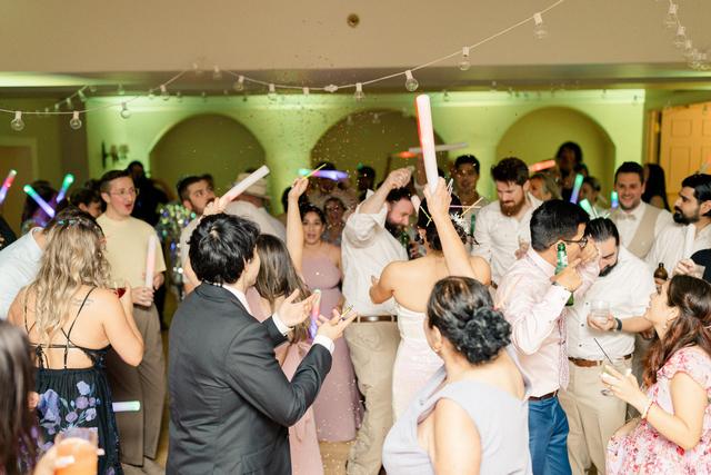 Dancin' Shoes DJ & Lighting - 1