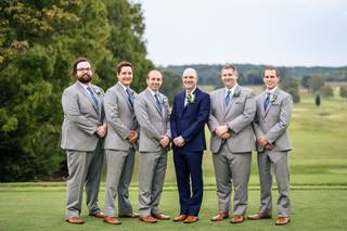 Darianna Bridal & Tuxedo - 8