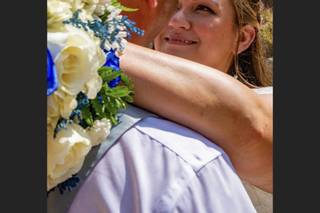 Hand Heart and Crown Weddings - 9