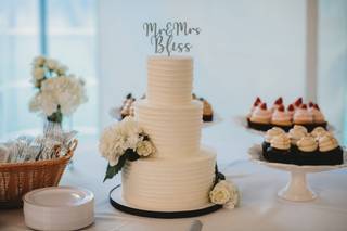 EK Cakery - 24