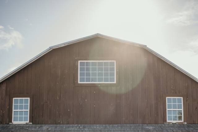 Zimmerwald Estate Barn & Grainery 5