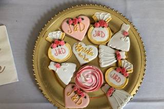LaLa Custom Cake - 16