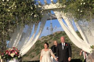Bellarue Events & Floral Design - 12