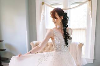 Lilla's Bridal Boutique - 17