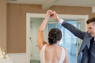 Dressigner - Bridal Alterations Studio Atelier - 36