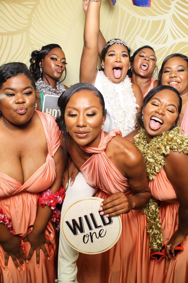 Pro Photo Booth Group - 2