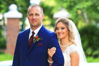 Nikki's Glitz And Glam Bridal Boutique - 17