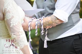A Celtic Handfasting & Wedding Officiant - 14