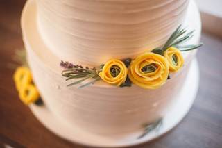 The Frosted Fox Cake Shop - 40