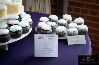 Holly's Cakes LLC - 45
