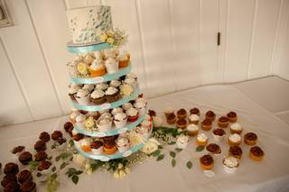 Jane's Cakes and Confections - 10