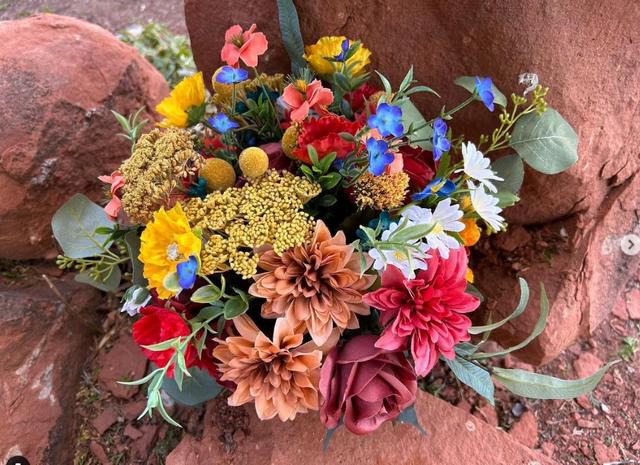 Charlotte's Flowers - 1