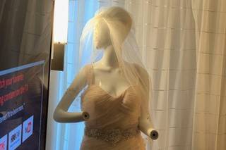 Mariolka's Bridal Boutique - 10