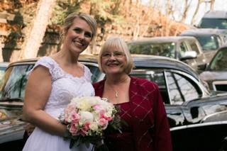 Mott's Floral Design - 12