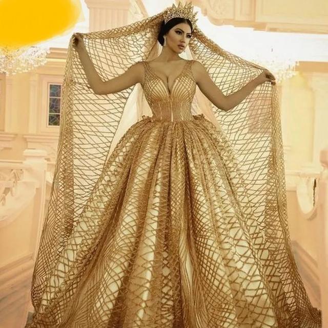 QueenLine Fashions - 2
