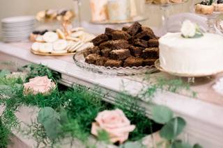 Uniquely Chic Vintage Rentals - 16