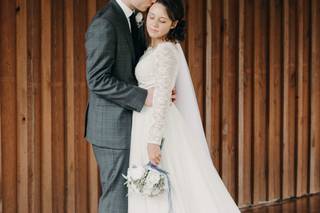 Blessing Barn Wedding & Event Venue - 23