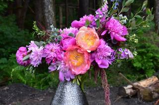 Frenchie's Floral Studio - 42