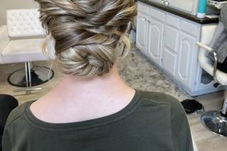 Estes Park Bridal Company - 17