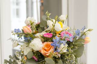 Laura's Flower Boutique - 24