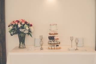 Bliss Cupcakes & Confections - 6