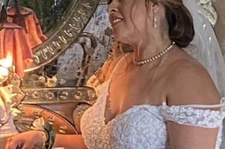 Ana Molinari Salon - 31