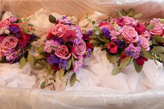 Rich Field Flowers + Gifts - 15