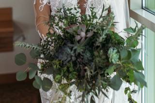 Botaniq Blooms - 21