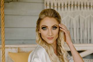 A DIVINE BEAUTY BOUTIQUE & SPA - 18