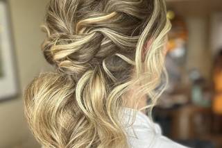 Maui Makeup Artistry-Hair & Beauty Bar - 22