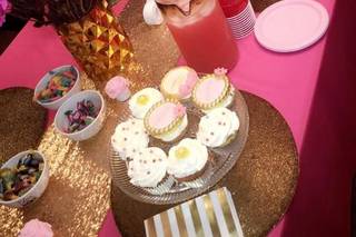 Creative Cakes and More LLC - 8