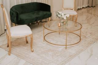 Mi Vintage - Farm Tables & Lounge Rentals 3