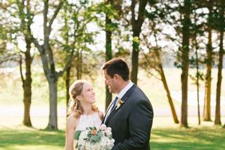 Erin Fox Photo - 15