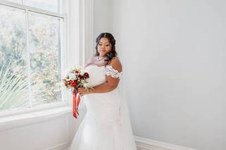 Tiffinie Bleu Bridal Boutique - 4
