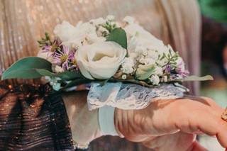 White Lotus Floral Design - 46