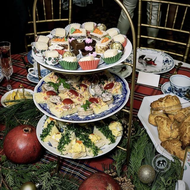 Royal Table Settings - 4