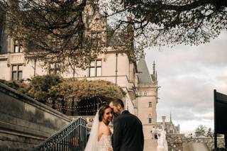 New York Bride & Groom of Raleigh - 26