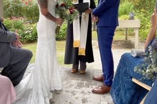 Anna Castillo-Lora, The Wedding Officiant - 32