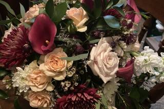 Arnold's Flower Shop - 108